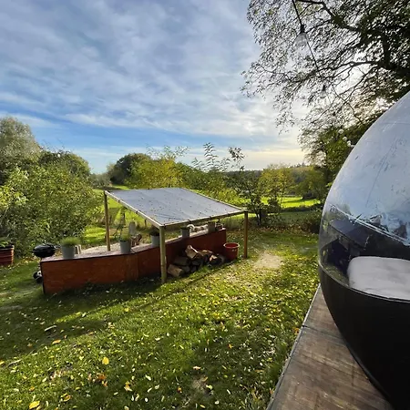 ラグジュアリーテント La Bulle Bien Belge Avec Jacuzzi Lasne