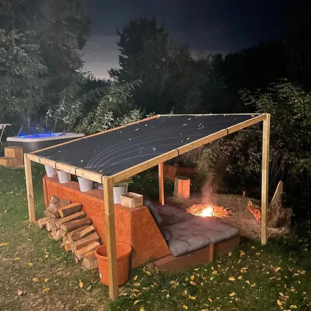 La Bulle Bien Belge Avec Jacuzzi Luxury tent